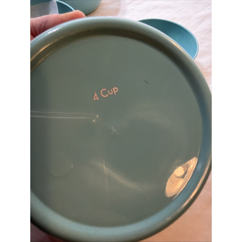 Set Of 4 Nesting Kitchen Aid Bowls W/ Lids - Picture 3 of 8